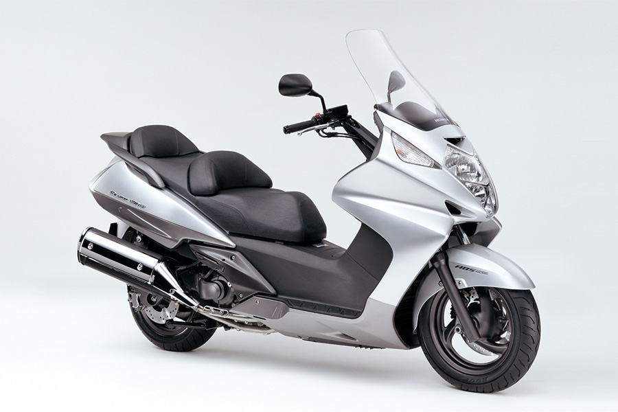 Honda 大型スクーター シルバーウイング 600 シルバーウイング 400 をマイナーチェンジし発売