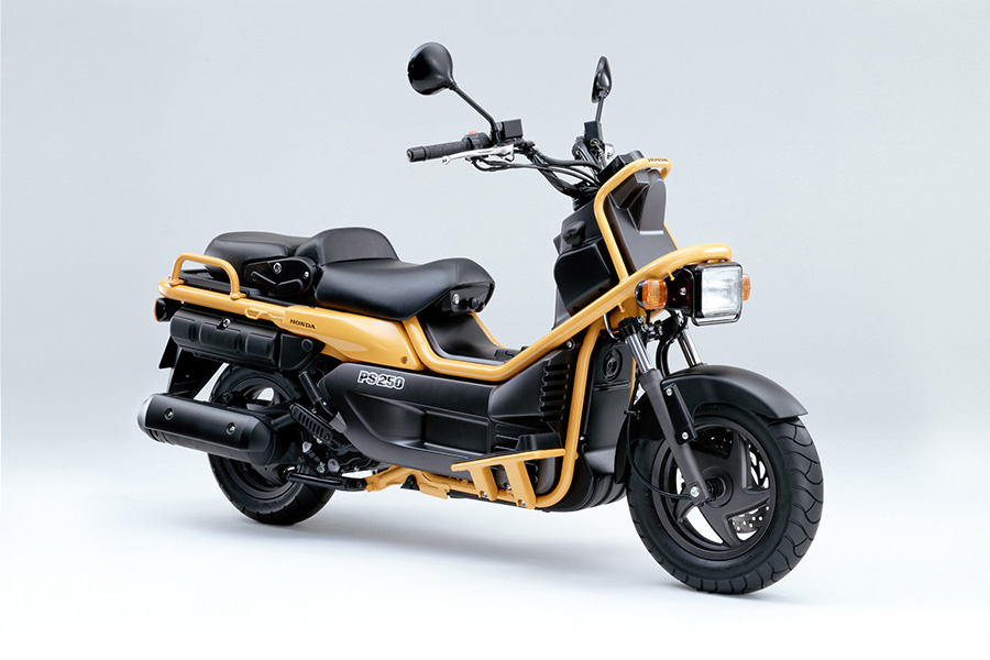 Honda ピックアップスタイルの新感覚バイク ｐｓ２５０ を新発売