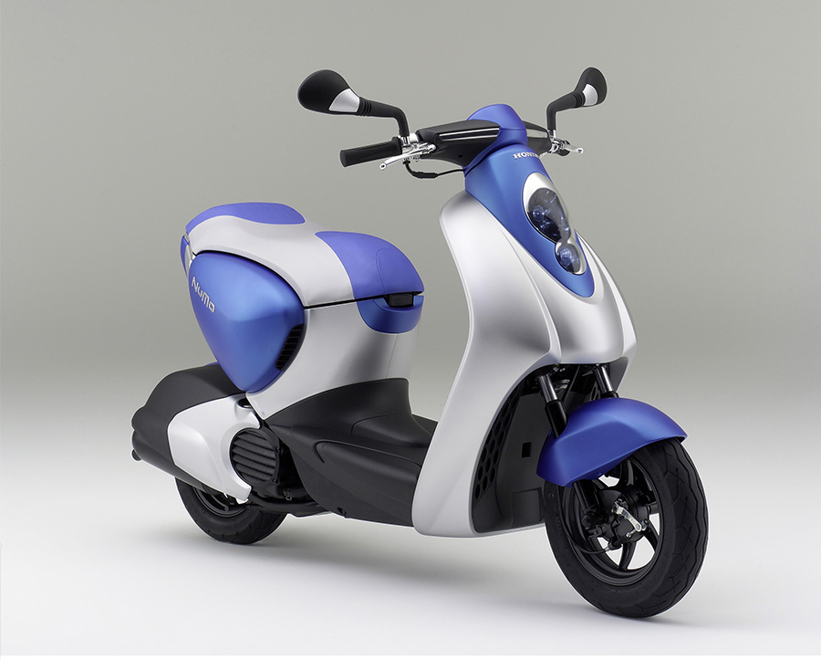 Honda 原付ハイブリッド二輪車を開発 Honda 原付ハイブリッド二輪車を開発