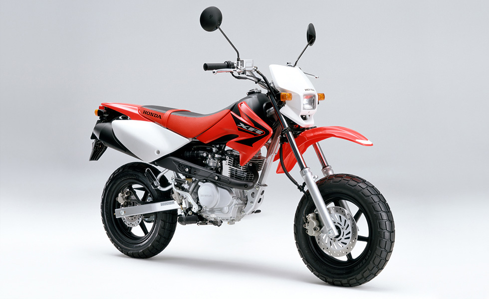 Honda 原付スポーツバイク Xr50 モタード と Xr100 モタード を新発売