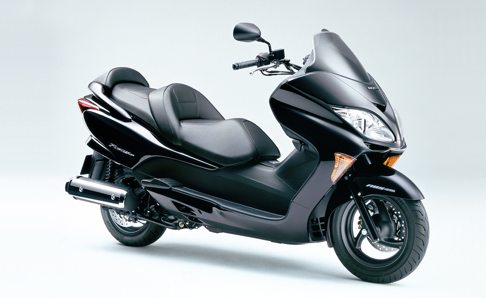 Honda 250ccスクーター「フォルツァ Z」にABS搭載の「フォルツァ Z ABS」をタイプ追加し発売