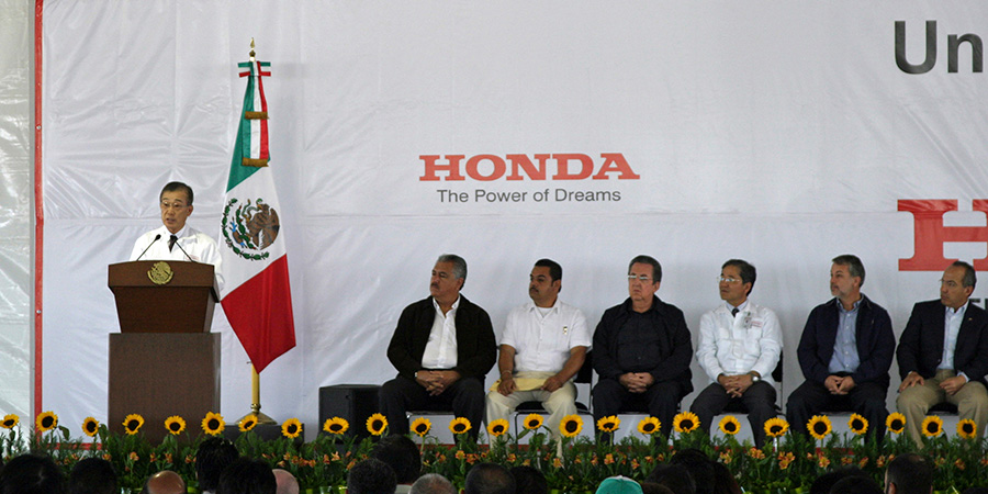Honda メキシコにて四輪車生産累計万台を達成 Honda メキシコにて四輪車生産累計万台を達成