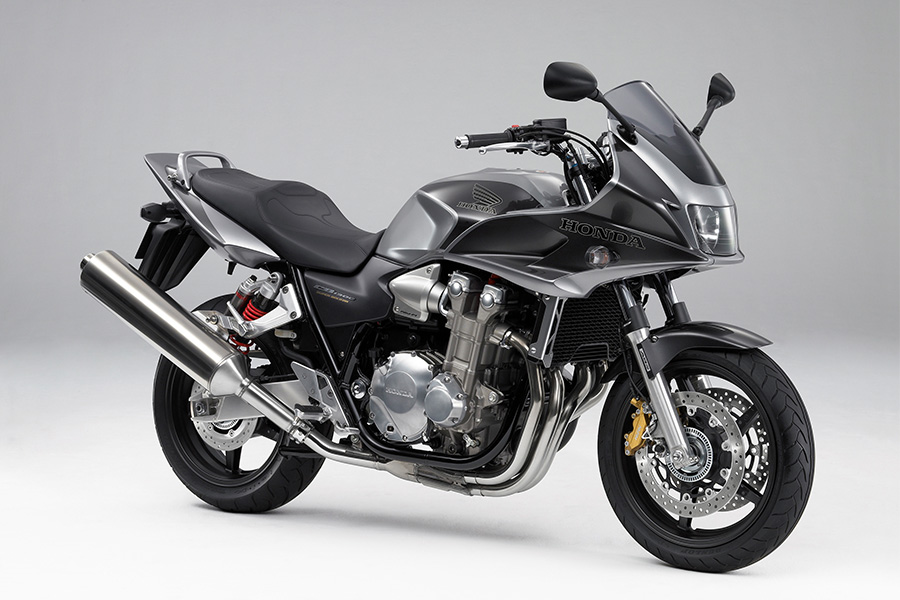 Honda ハーフカウルを装備した大型ロードスポーツバイク Cb1300 Super Bol D Or ボルドール のカラーリングを追加して発売