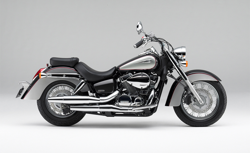 Honda 大型クルーザーモデル シャドウ 750 のカラーバリエーションと シャドウ ファントム 750 のカラーリングを変更し発売