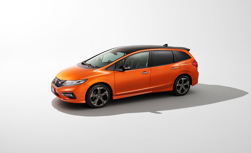 Jade の改良モデルをホームページで先行公開 Honda