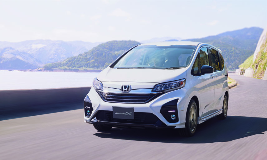 Honda Freed Modulo X をマイナーモデルチェンジして発売