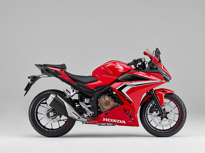 Honda ロードスポーツモデル Cbr400r のロゴデザインを変更し発売