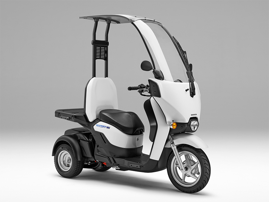 Honda | Honda e: ビジネスバイク シリーズ第三弾 新型交換式バッテリーを採用した屋根付き電動三輪スクーター 「GYRO CANOPY e:」を発売 - Honda モータースポーツ