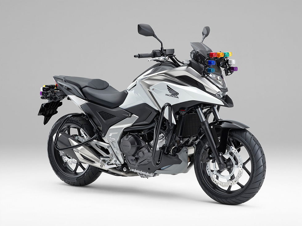 Honda 大型二輪教習車 Nc750l Mt教習車仕様 とat限定大型二輪教習車 Nc750l At教習車仕様 を自動車教習所向けに発売