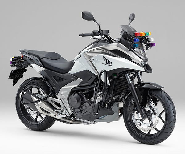 Honda 大型二輪教習車 Nc750l Mt教習車仕様 とat限定大型二輪教習車 Nc750l At教習車仕様 を自動車教習所向けに発売