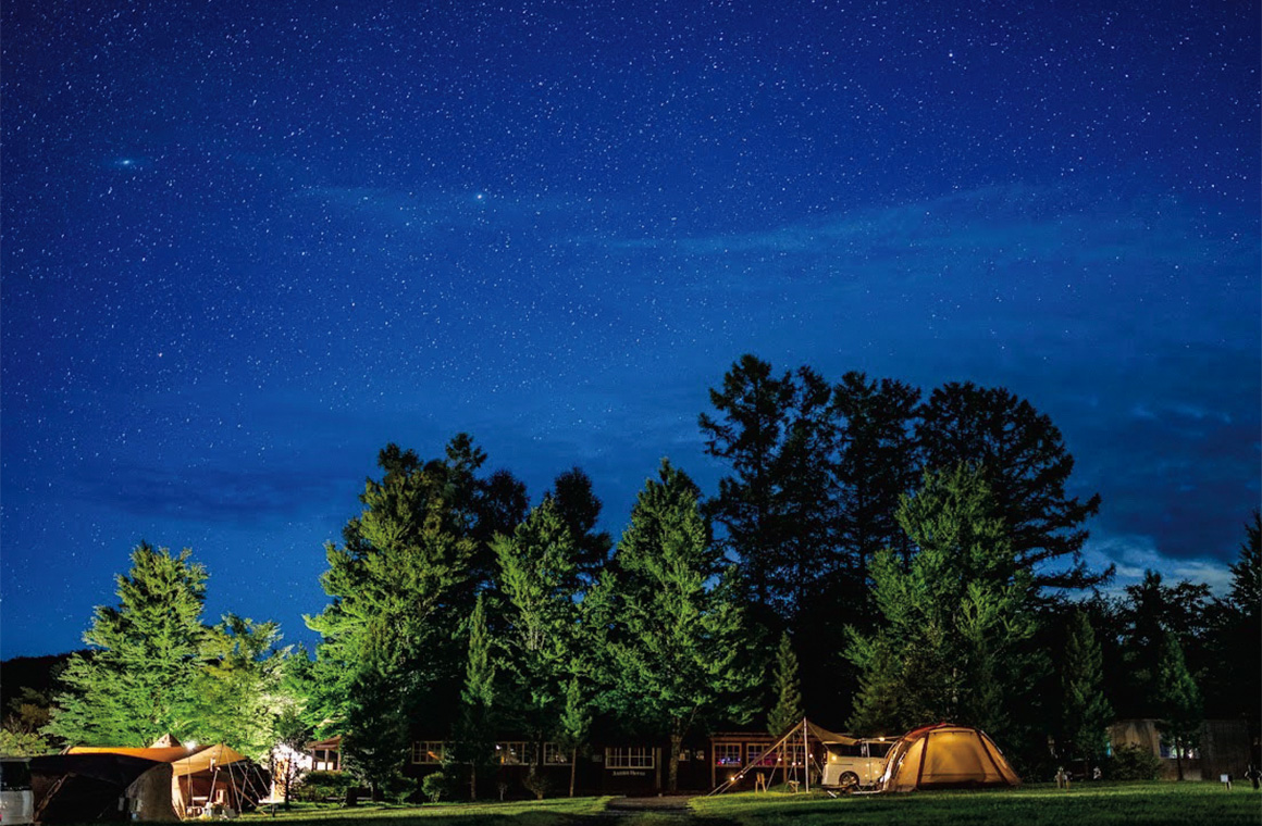 アサマヒュッテ前から眺める夏の星空