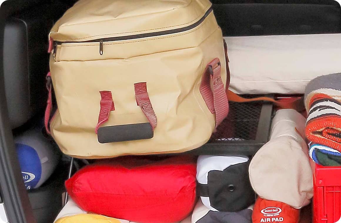 クーラー類は、常に出し入れしやすい場所を選んで置こう！