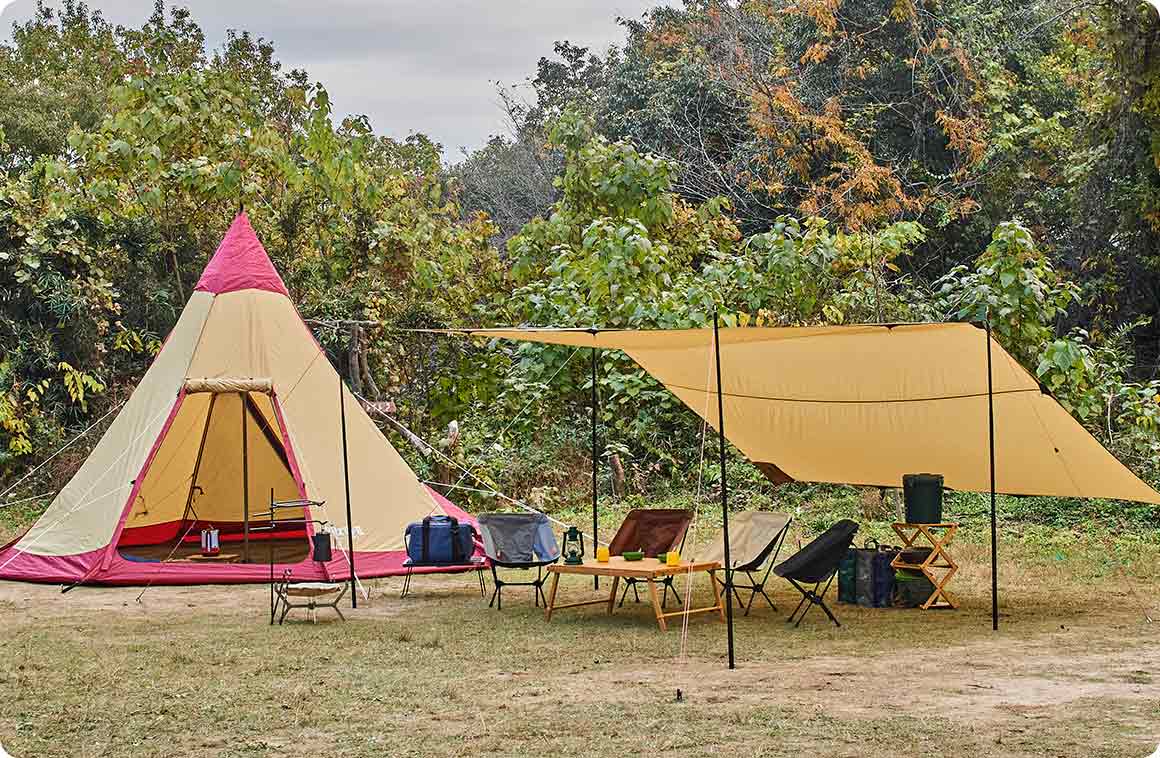 キャンプ道具設営後