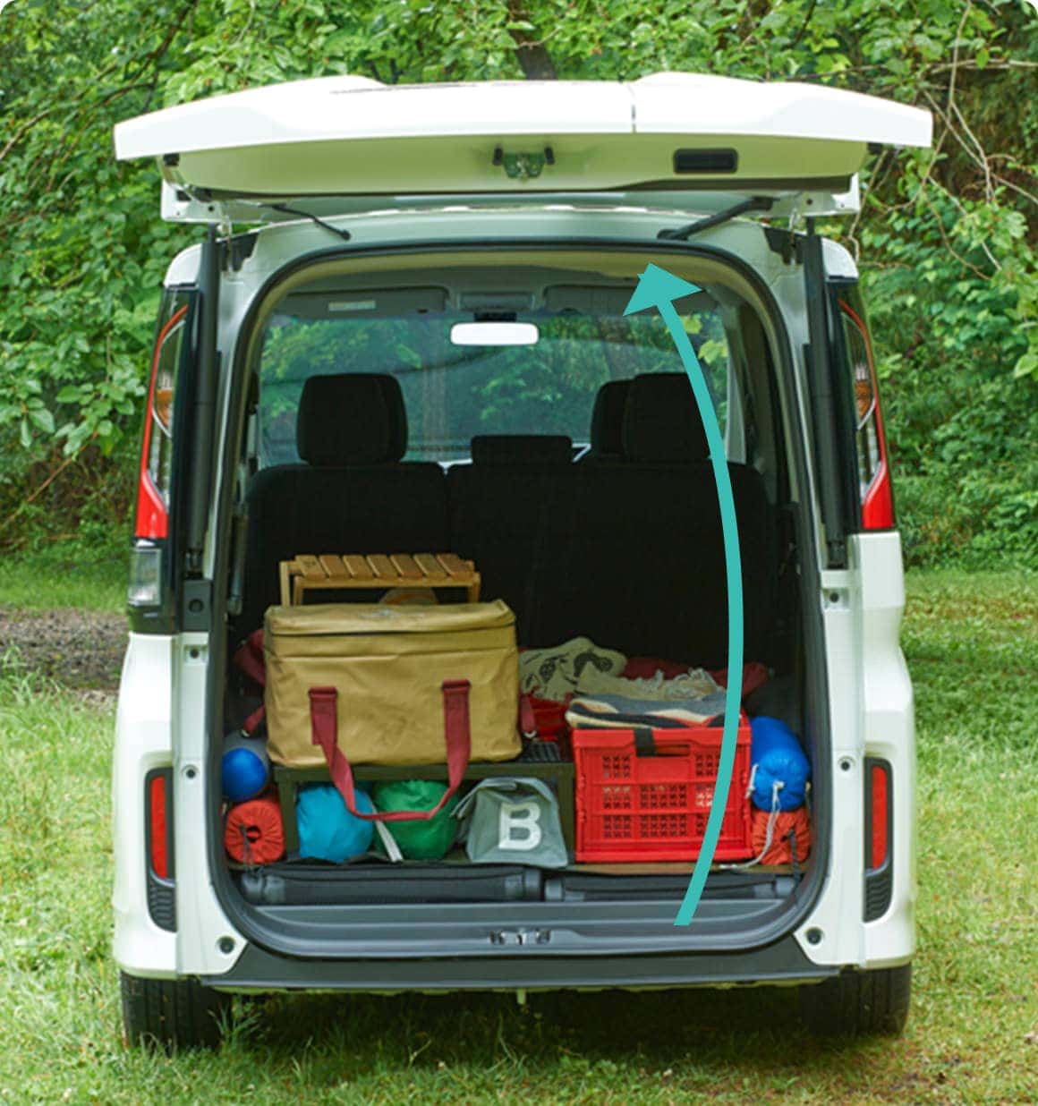 自宅やキャンプ場での積み降ろしは ワイドにタテ開け！