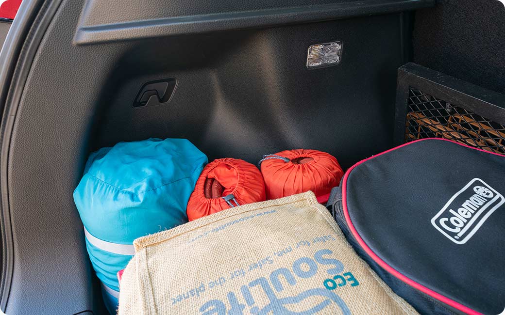 寝袋やマットで隙間を埋める