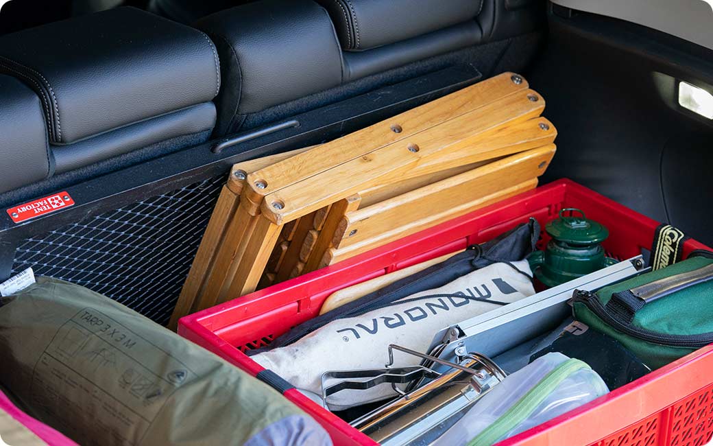 後席後ろのデッドスペースも活用