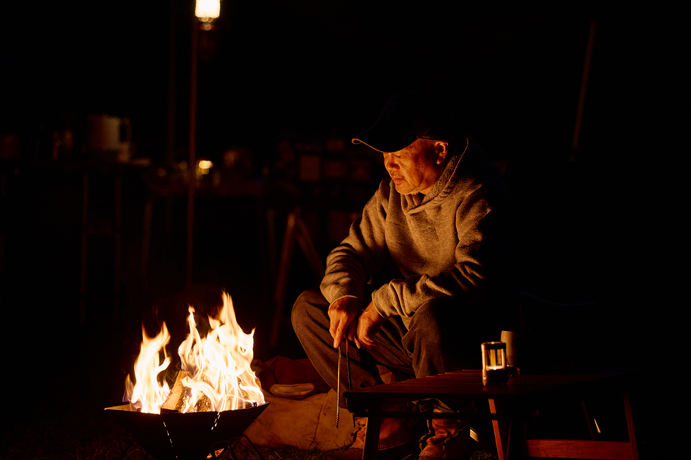 焚き火を見ているといろんなことを思い出したり、考えちゃうよね