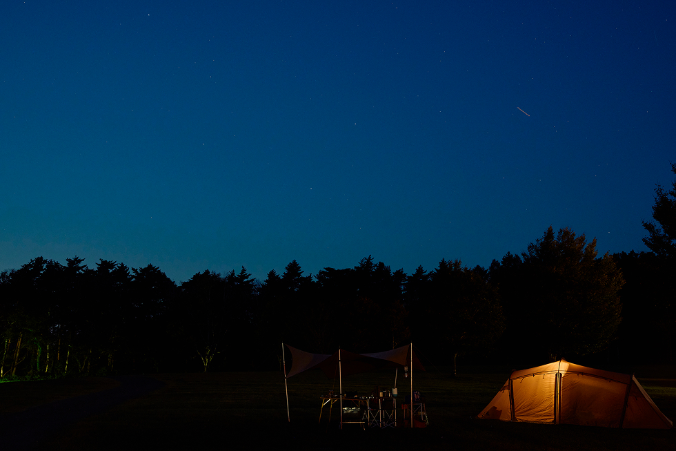 なんだか辺りがガスってきたな。でも明日の早朝はまだ雨は降らないみたい