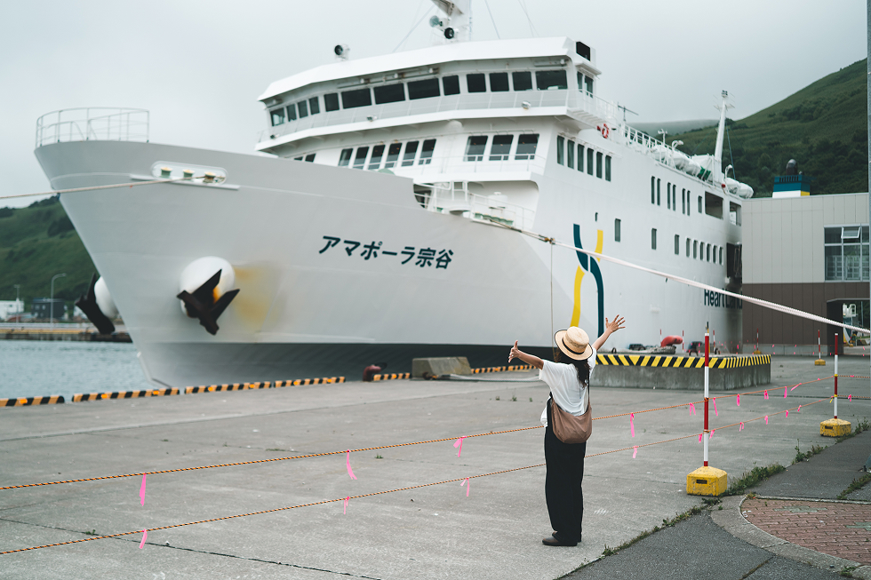 ようやく稚内に向かうフェリーが入港