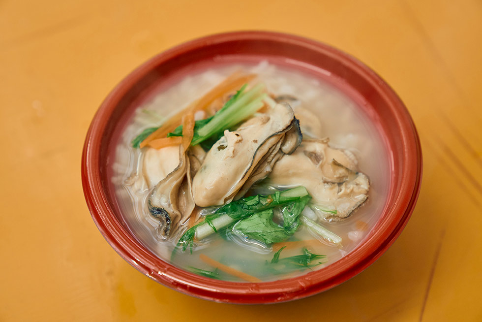 お出汁の上品な色