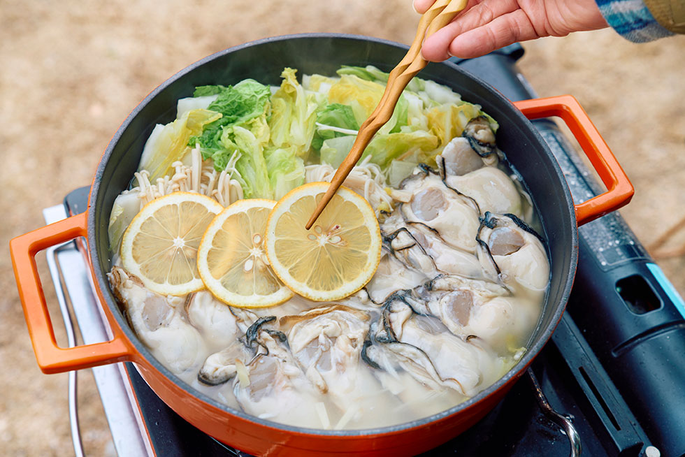 牡蠣のレモン鍋