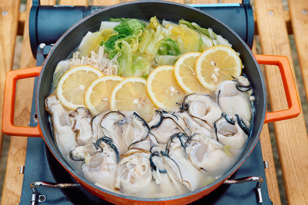 牡蠣のレモン鍋