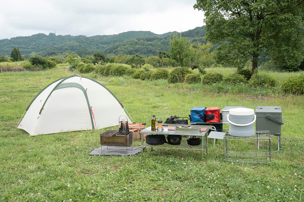 テント設営の様子