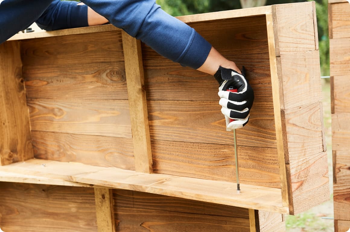 塗装を終え、各パーツの接続部に鬼目ナットを取り付ければDIY作業は完了。