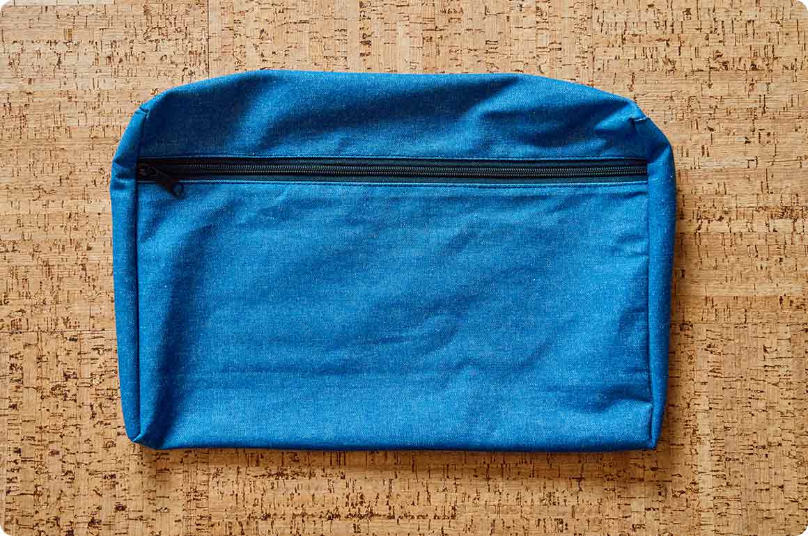 シンプルでコンパクトなポーチのような仕上がり