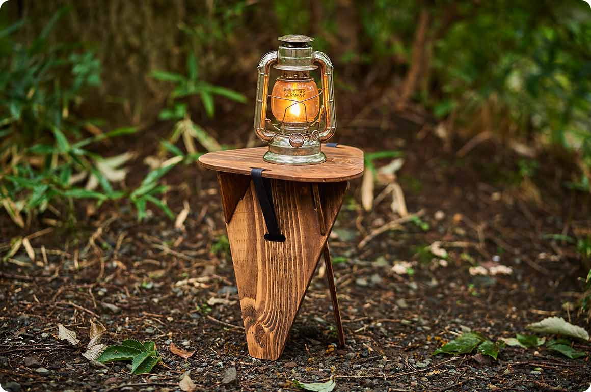 このようにアンティーク調ランタンを載せるのも独特の雰囲気が醸し出せていいですね