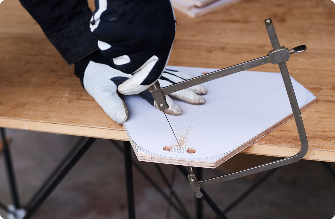 ※各板の角の斜線部分は次の工程でやすりで削るため、この時点ではカット不要