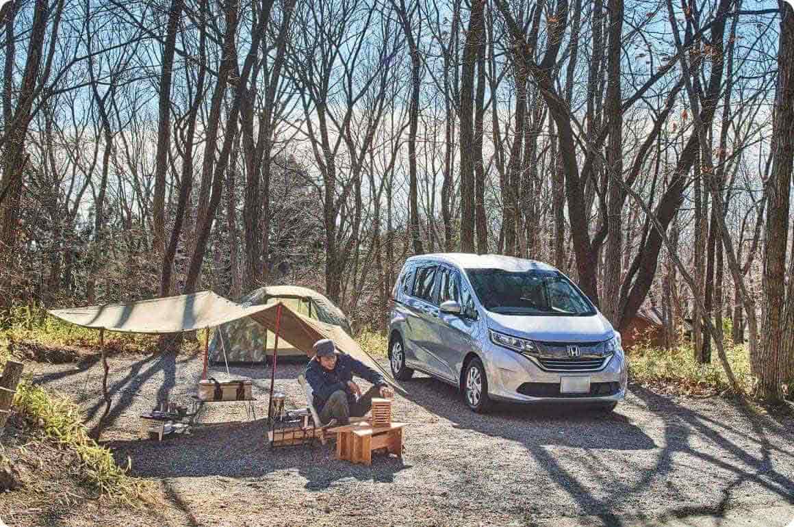 ナチュラルテイストにまとめたキャンプサイトに置いてみても、ご覧の通り違和感ナシ