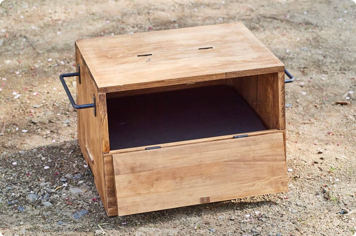 テーブルとして使う場合にはサッと格納できます