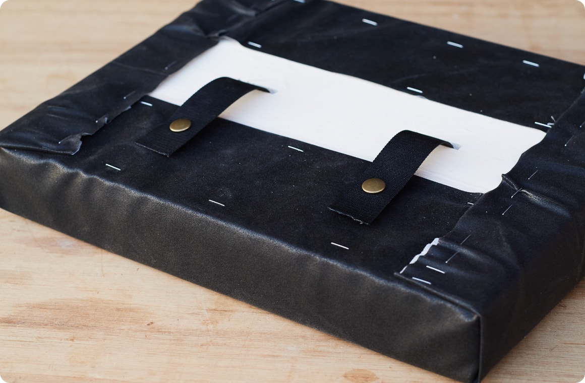 ナイロンテープにジャンパーホックを取り付ける