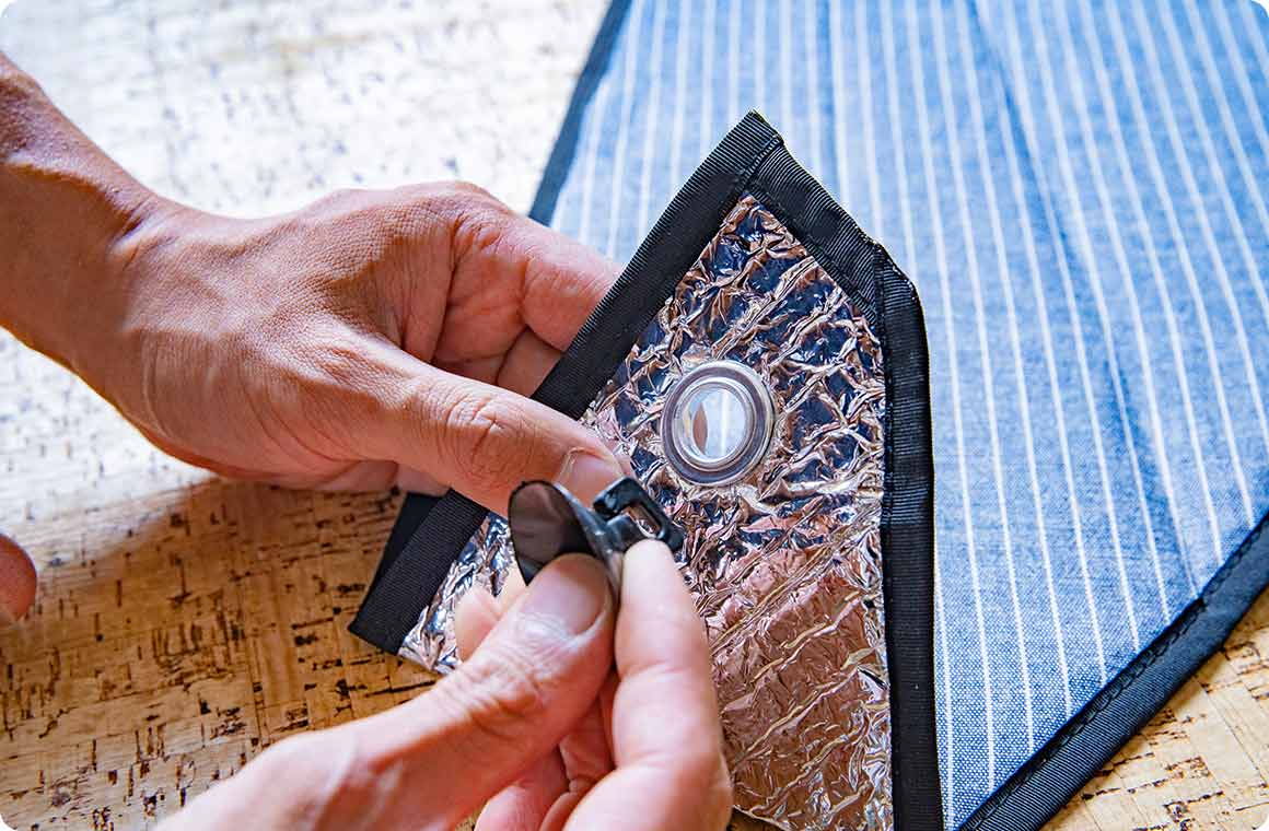 ハト目に吸盤を付ければ完成（吸盤は取り外し可）。