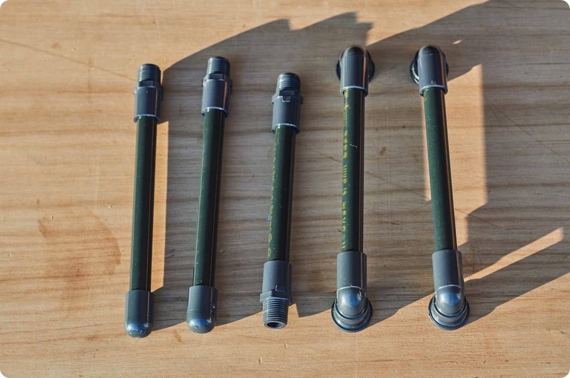 木材はおもに、手に入れやすいパイン集成材を使用していますが