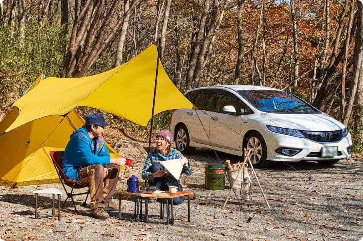 オリジナル要素をたっぷりと詰め込んだボックス型オットマン