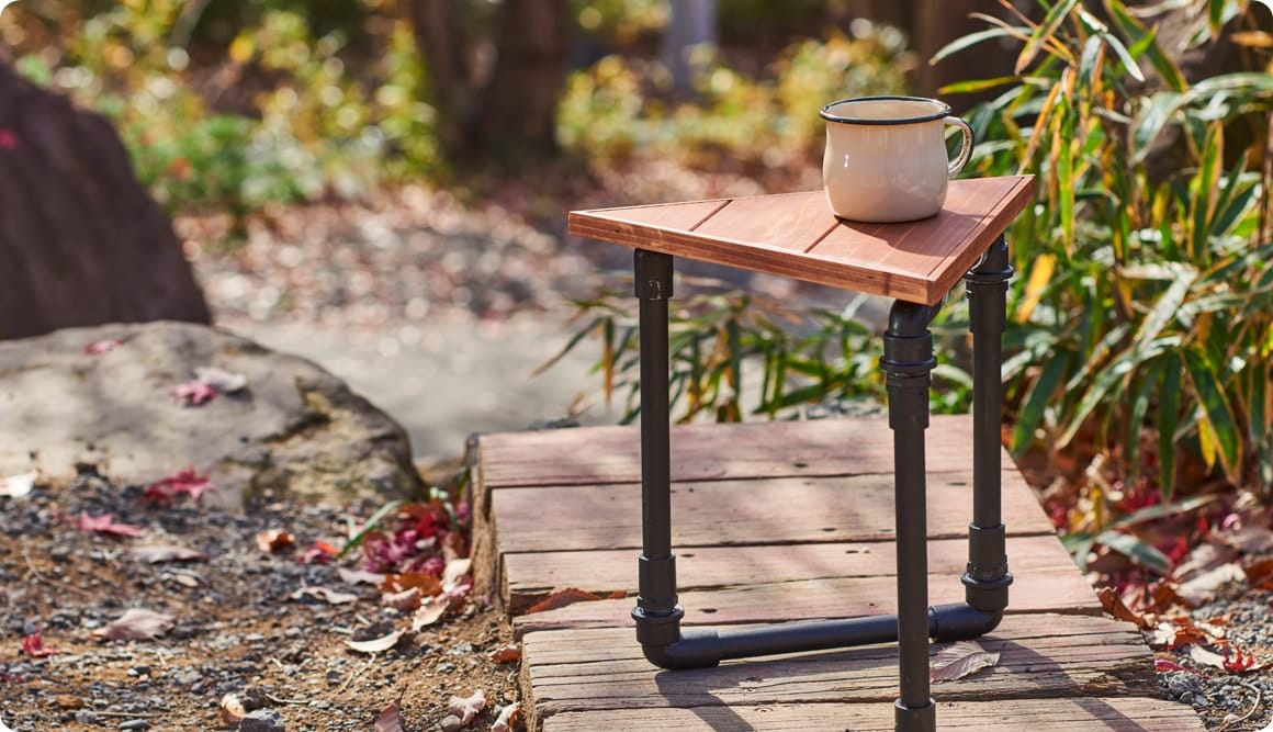 ひと昔前まで、夜のキャンプサイトを明るく照らす光源を持つランタンといえば