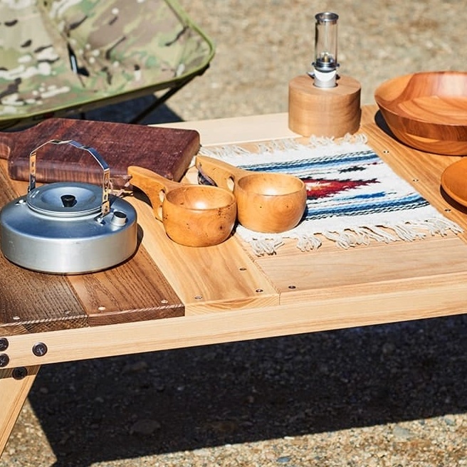 クルマのラゲッジにちょうどいいサイズのテーブルをDIY