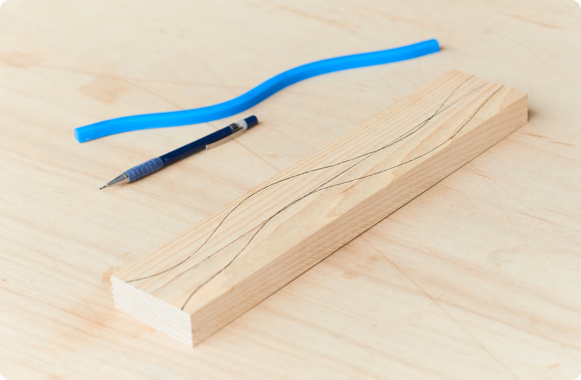 曲線で切り出す際は、必ず中心線を決めること