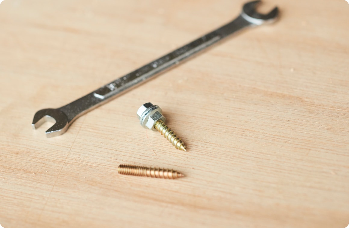 BとCの枝にボルトM4を取り付ける