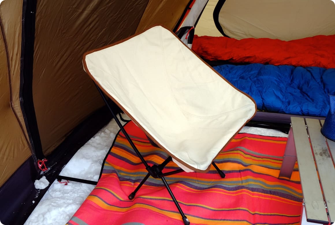 「点」で支えるファニチャーの沈み込み防止