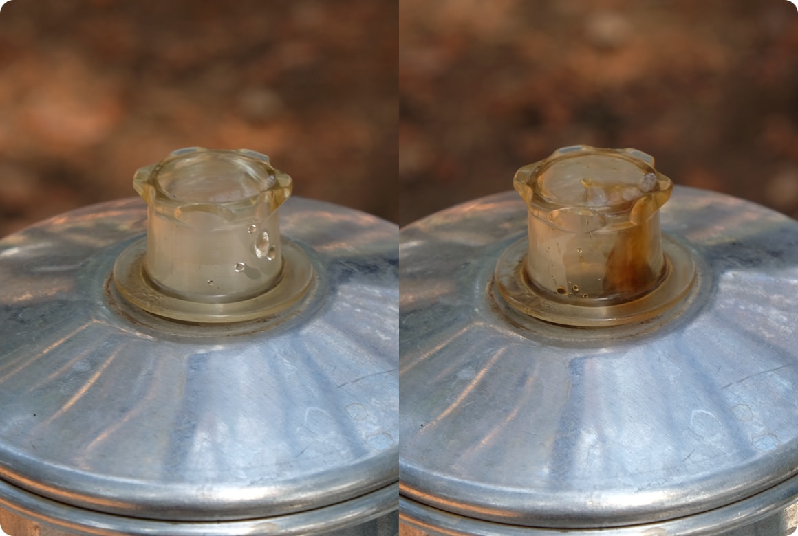 透明の取っ手部分から湯の色が濃くなっていく様子がわかります