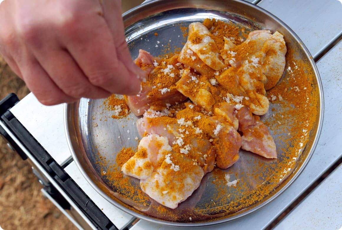 肉や魚とも相性がいいカレー。