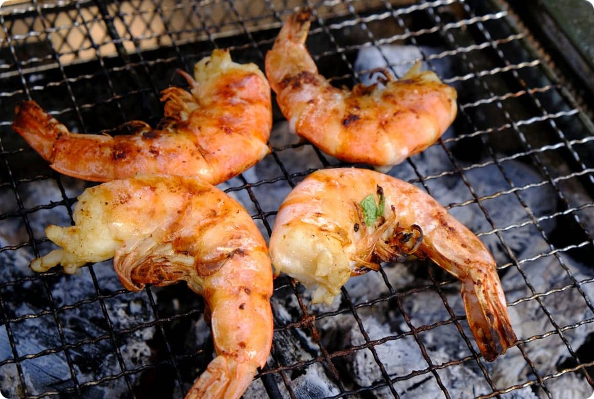 エビは焼きすぎると硬くなるので注意しましょう。