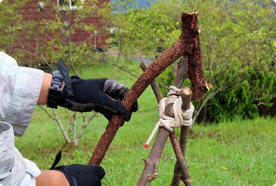 木が余っていたら ハンガーも作ってみよう！