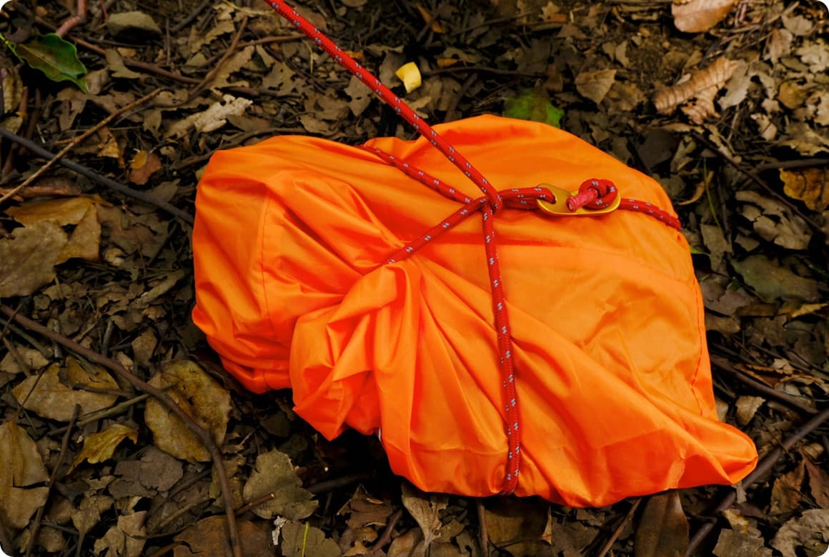 小さめの石でもまとめるとそれなりの重さになります