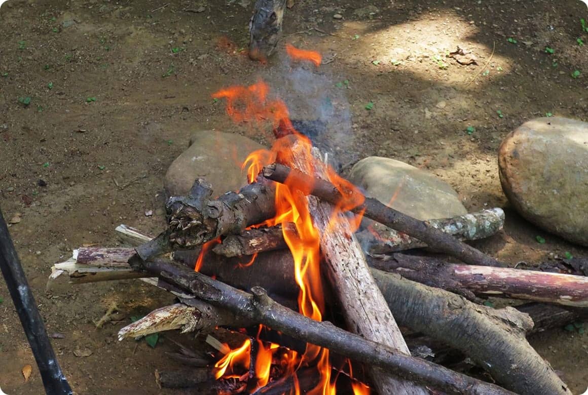 直火の場合はより慎重に消火