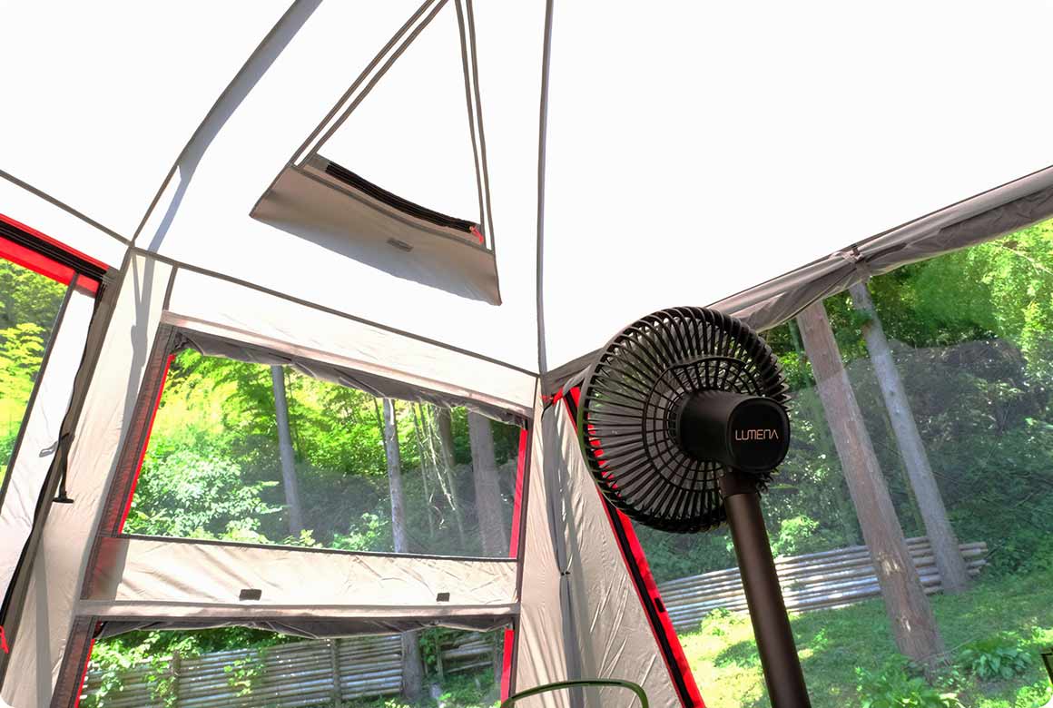 扇風機で熱気を排出