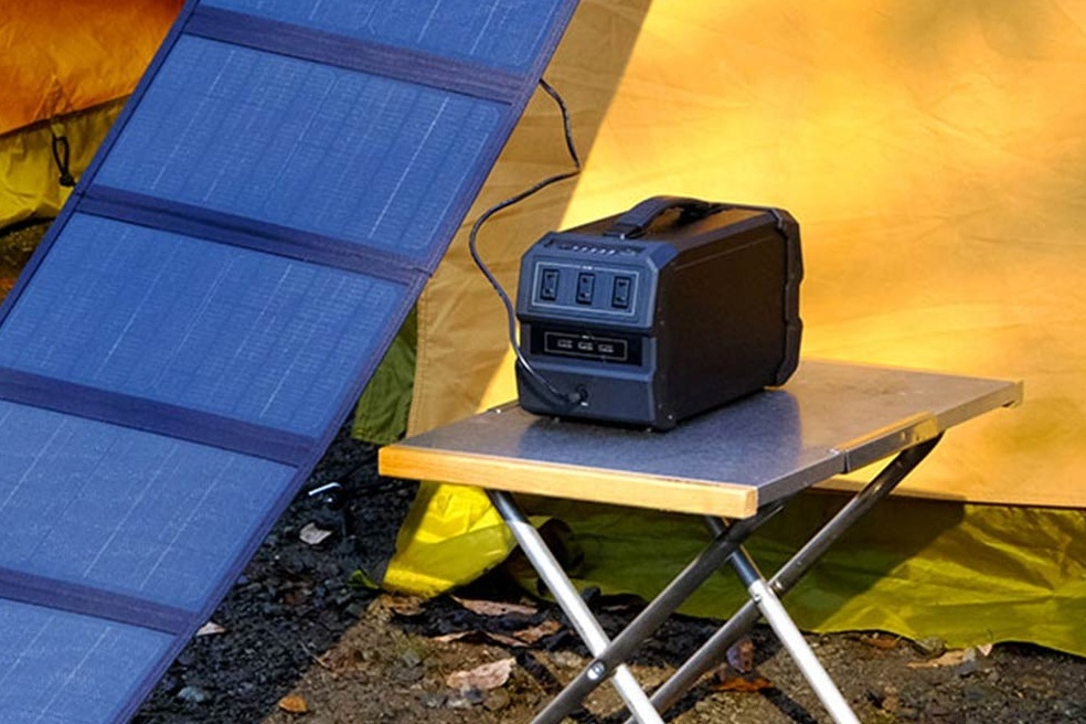 防災、キャンプに！電気毛布可！　ポータブル電源 BTPB18 648Wh ポータブル電源 純正弦波 大容量 180,000mAh 648Wh 最大出力1000W 100V